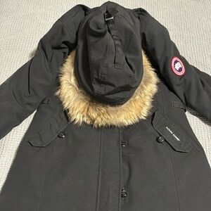 Canada Goose Kensington Parka, Small